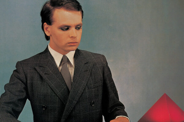 The Evolution of Gary Numan in the Music Industry