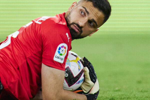 Giorgi Mamardashvili: A Talented Goalkeeper Making Waves