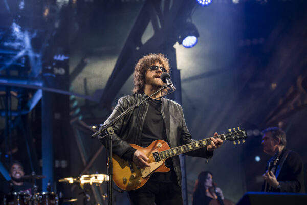 The Extraordinary Life and Career of Jeff Lynne