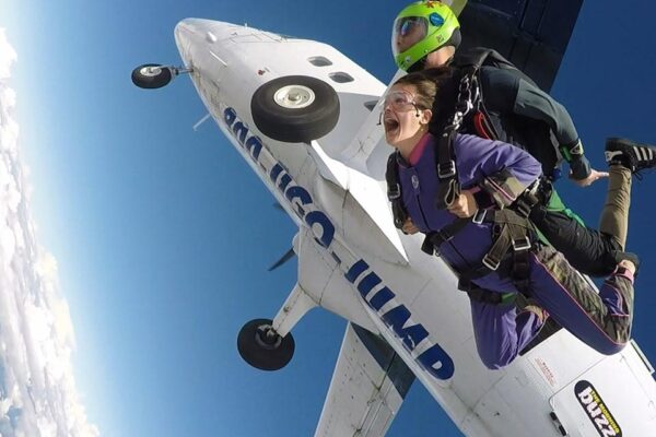 Exploring Skydive Buzz: The Ultimate Skydiving Experience