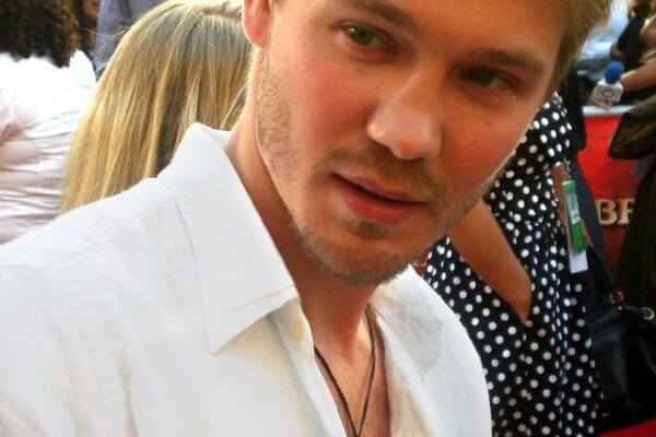Chad Michael Murray: Latest News and Career Highlights