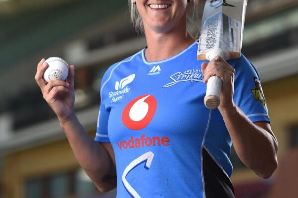 Sophie Devine: A Leading Figure in Women’s Cricket