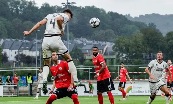 Una Strassen vs Dundee United: A Clash of Titans in Football