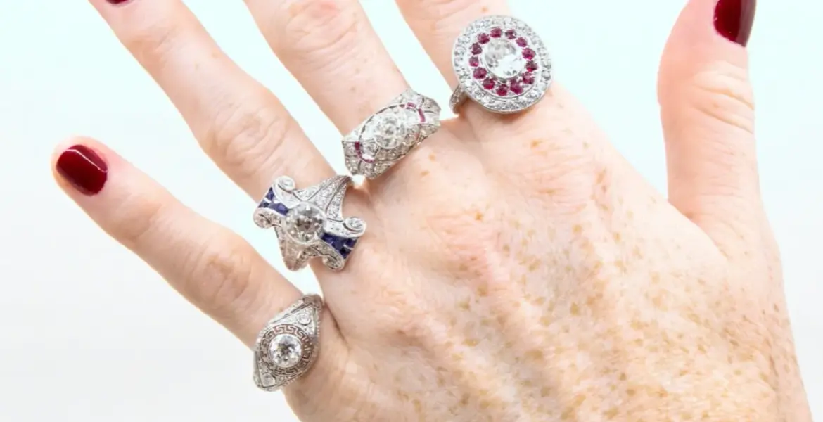 Exploring the Latest Trends in Engagement Rings for 2023