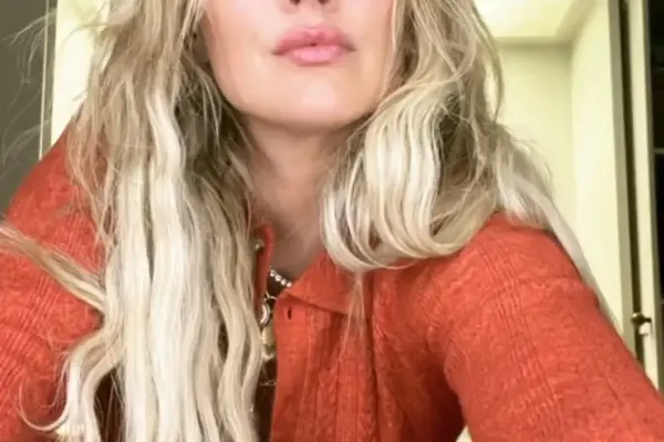 hillary duff — GB news