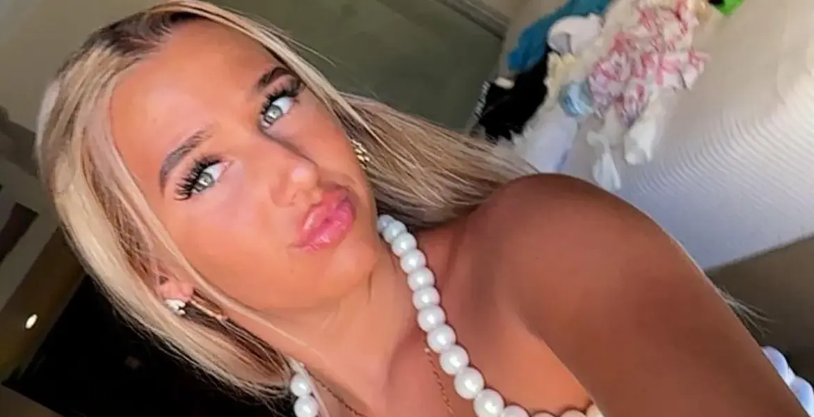 chloe watson — GB news