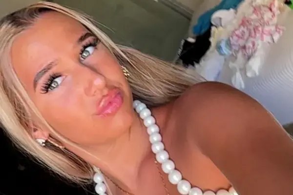 chloe watson — GB news