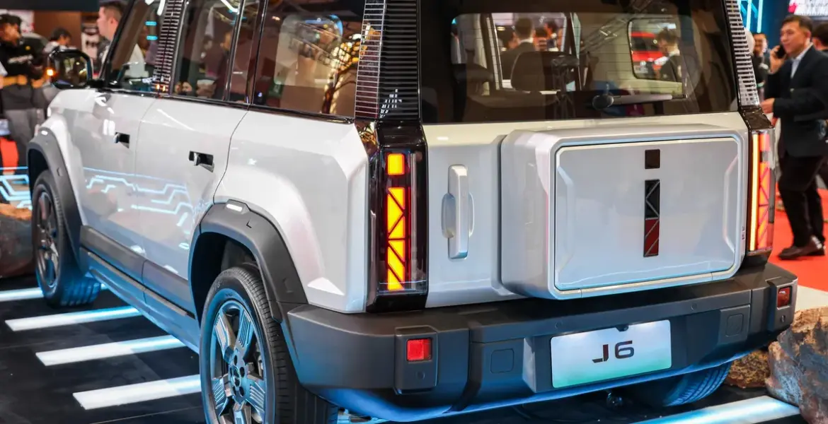 jaecoo range rover lookalike — GB news