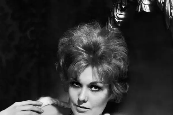 kim novak — GB news