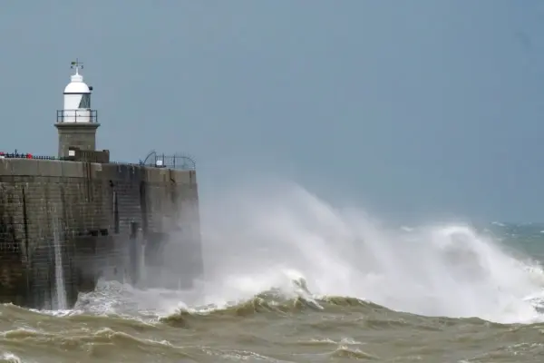 met office strong winds weather warning — GB news