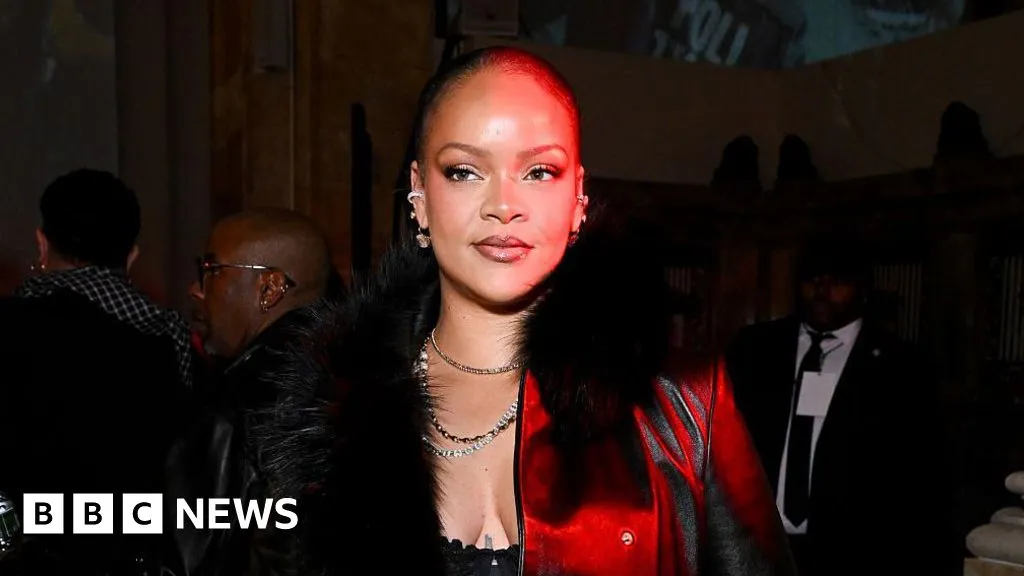 rihanna — GB news