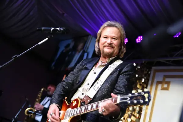 travis tritt — GB news