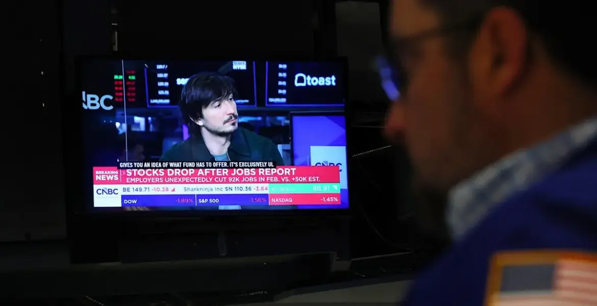 yahoo finance — GB news