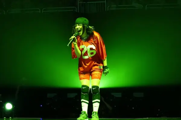 billie eilish — GB news