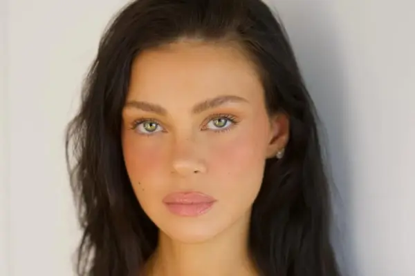 nicola peltz — GB news