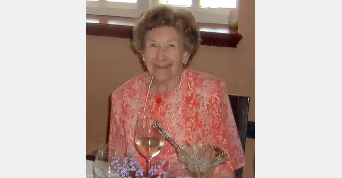 una crown — GB news