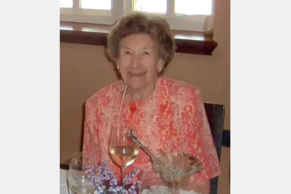 una crown — GB news