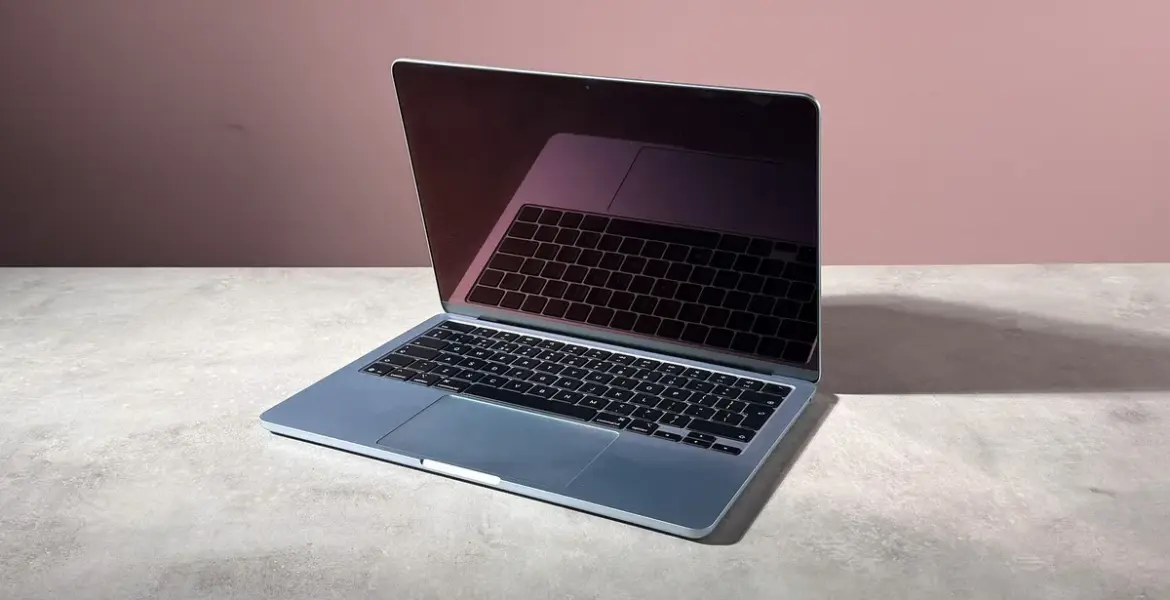 macbook — GB news